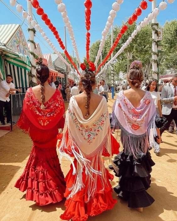 Feria San Bernabé Marbella vestido traditional